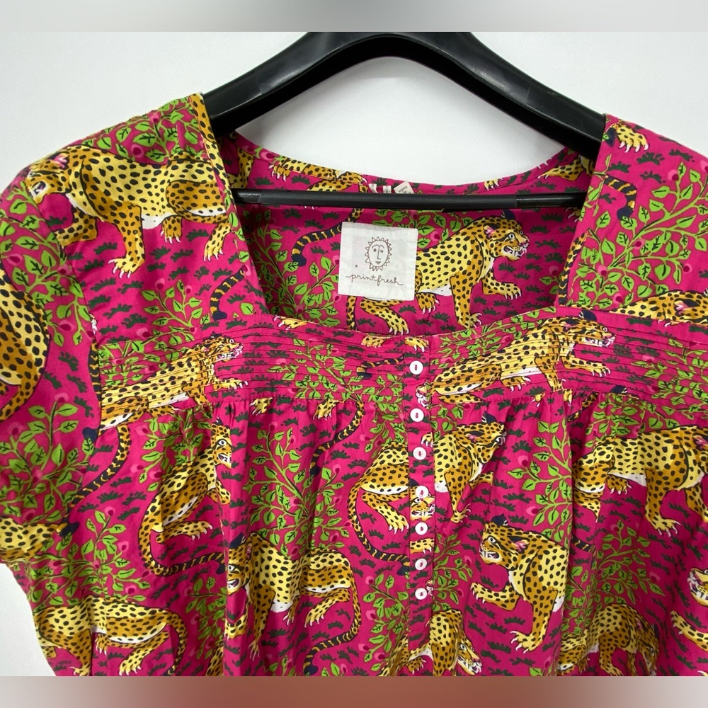 Printfresh Fuchsia Leopard-Print Short Sleeve Tun… - image 4